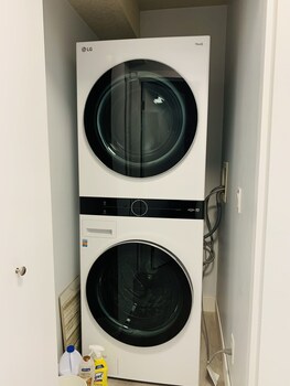 luxurious one bedroom suite windtower116