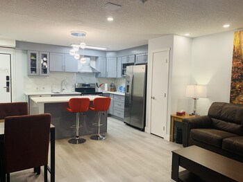 luxurious one bedroom suite windtower116