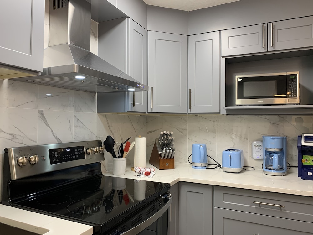 luxurious one bedroom suite windtower116