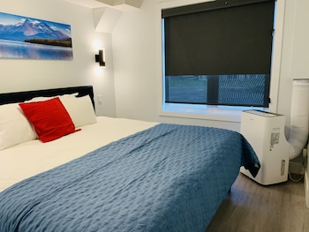 luxurious one bedroom suite windtower116