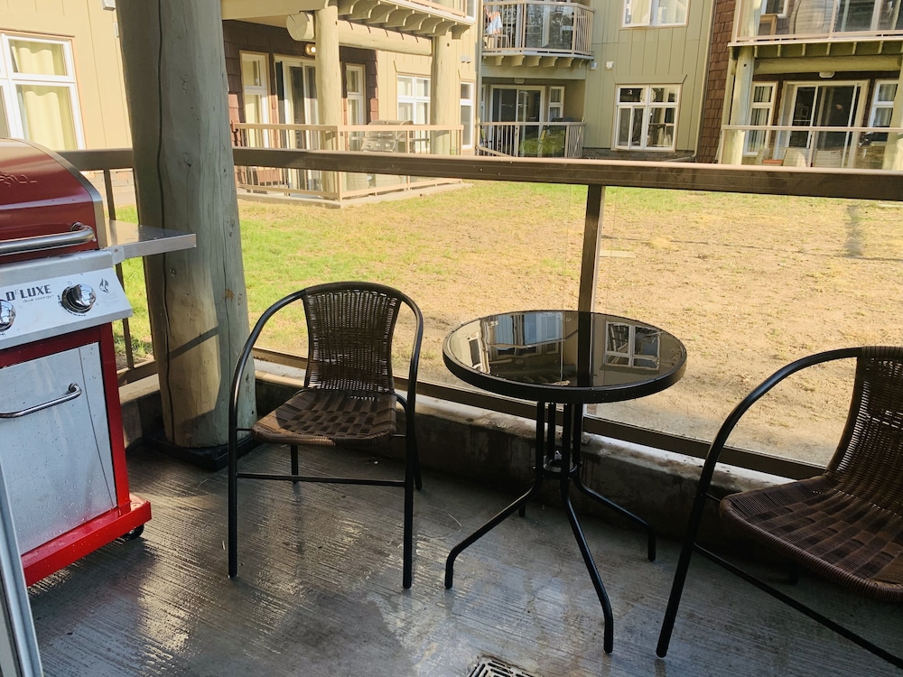 luxurious one bedroom suite windtower116