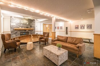 luxurious one bedroom suite windtower116