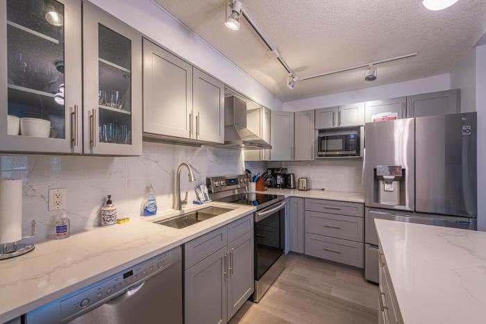 luxurious one bedroom suite windtower116