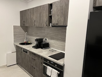 amazing 2 room penthouse cityview w13