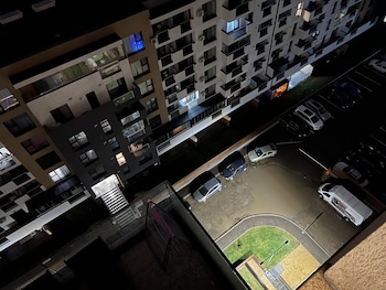 amazing 2 room penthouse cityview w13