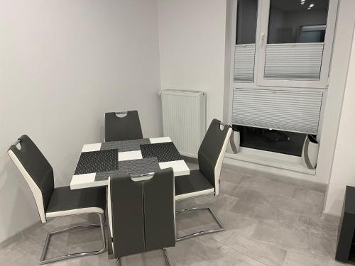 amazing 2 room penthouse cityview w13