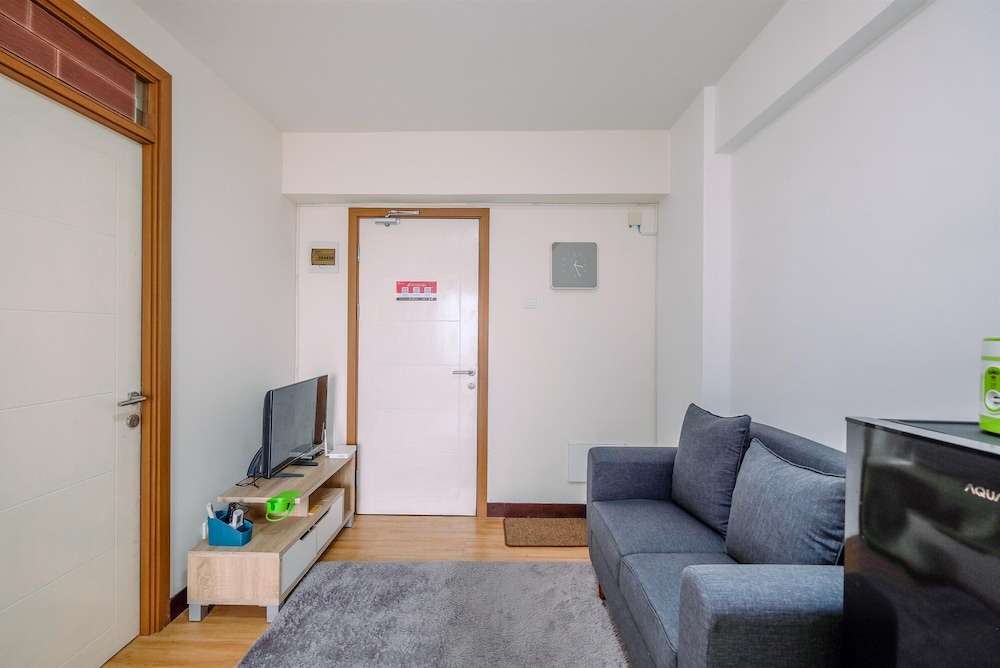 comfortable and tidy 2br at cinere resort apartment