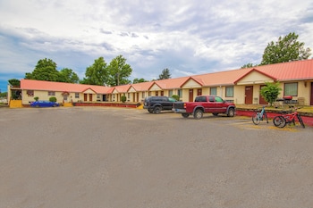 sunflower motel