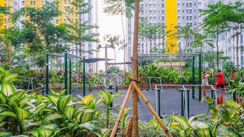 spacious and good 2br at springlake summarecon bekasi apartment