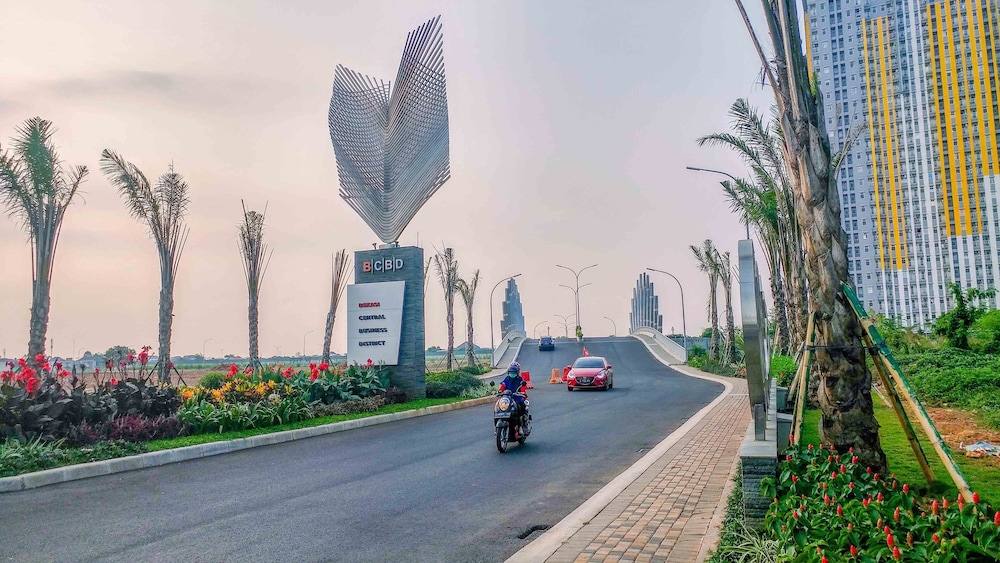 spacious and good 2br at springlake summarecon bekasi apartment