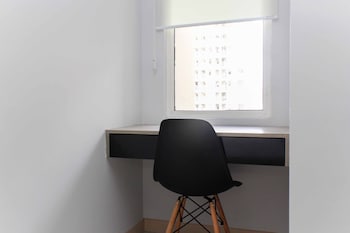 spacious and good 2br at springlake summarecon bekasi apartment