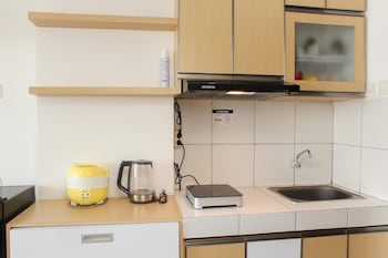 simple and comfort studio at riverview jababeka apartment