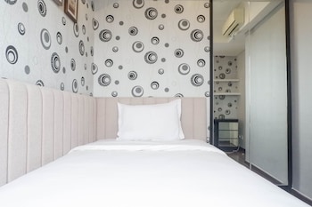 vibrant and luxurious 2br apartment at trillium residence surabaya