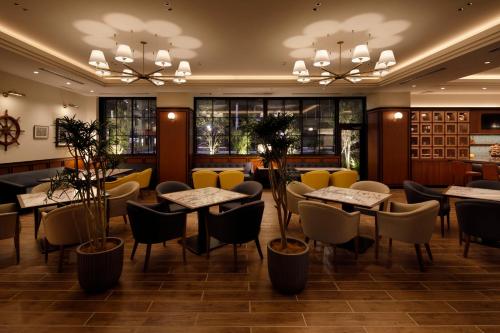 hotel new port yokosuka