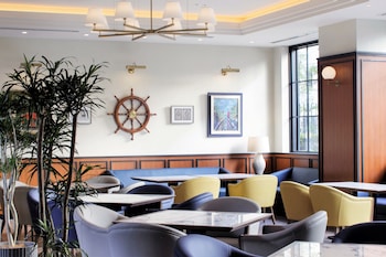 hotel new port yokosuka