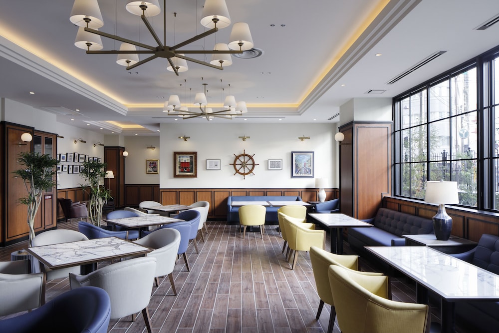 hotel new port yokosuka