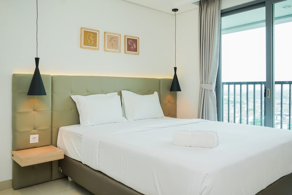 comfort and minimalist studio at embarcadero bintaro apartment