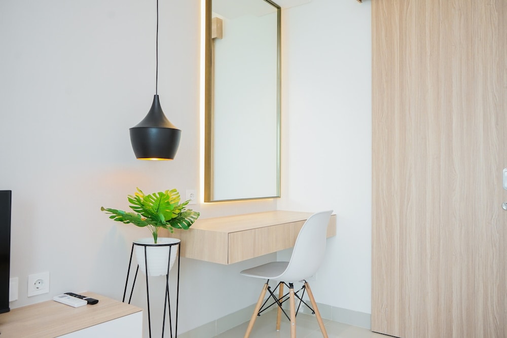 comfort and minimalist studio at embarcadero bintaro apartment
