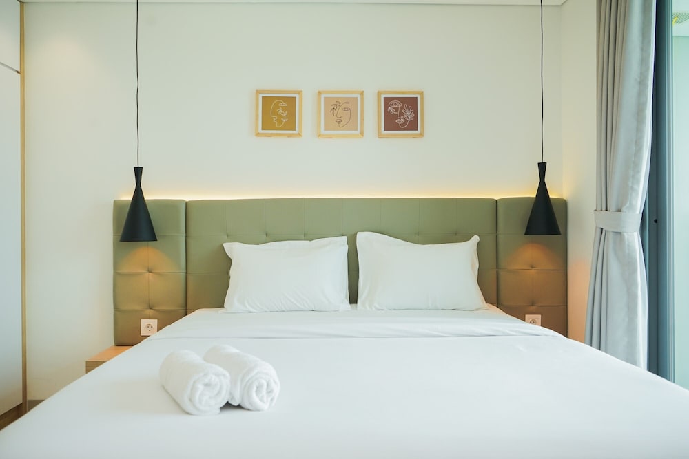 comfort and minimalist studio at embarcadero bintaro apartment