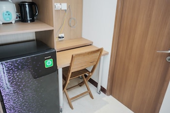 minimalist and comfort 1br at b residence
