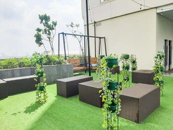 Cozy Stay Studio Apartment At B Residence Near Aeon Mall,,0 star