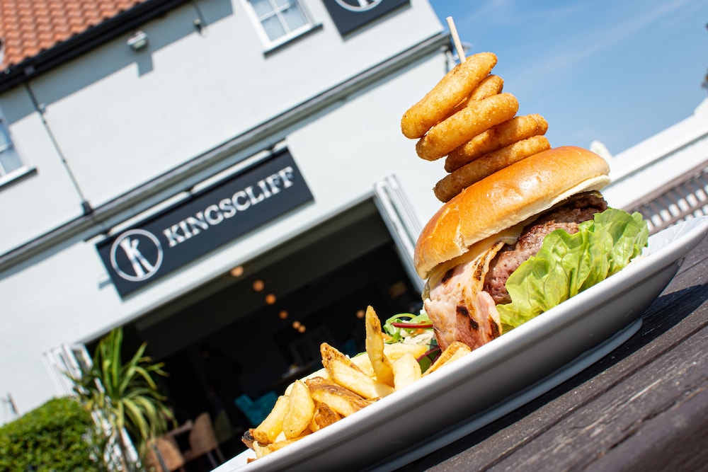 the kingscliff hotel