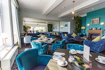 the kingscliff hotel