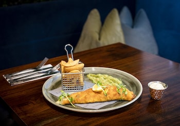 the kingscliff hotel