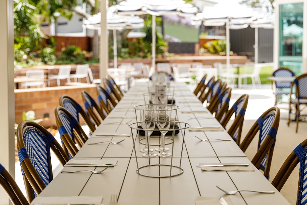 the waterloo bay hotel