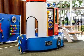 the waterloo bay hotel