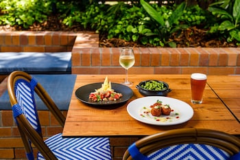 the waterloo bay hotel