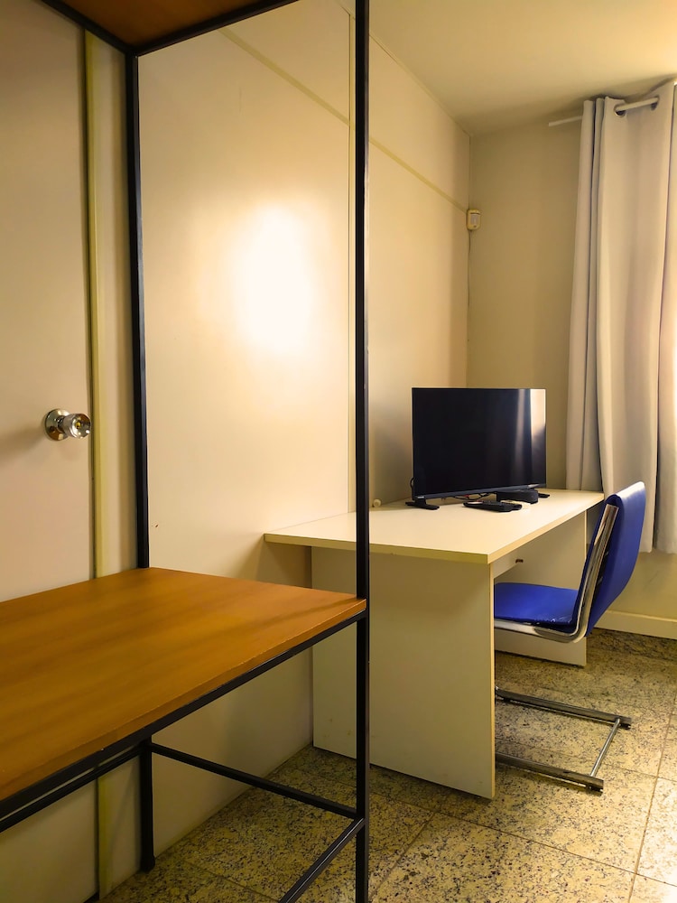 m e c office hostel