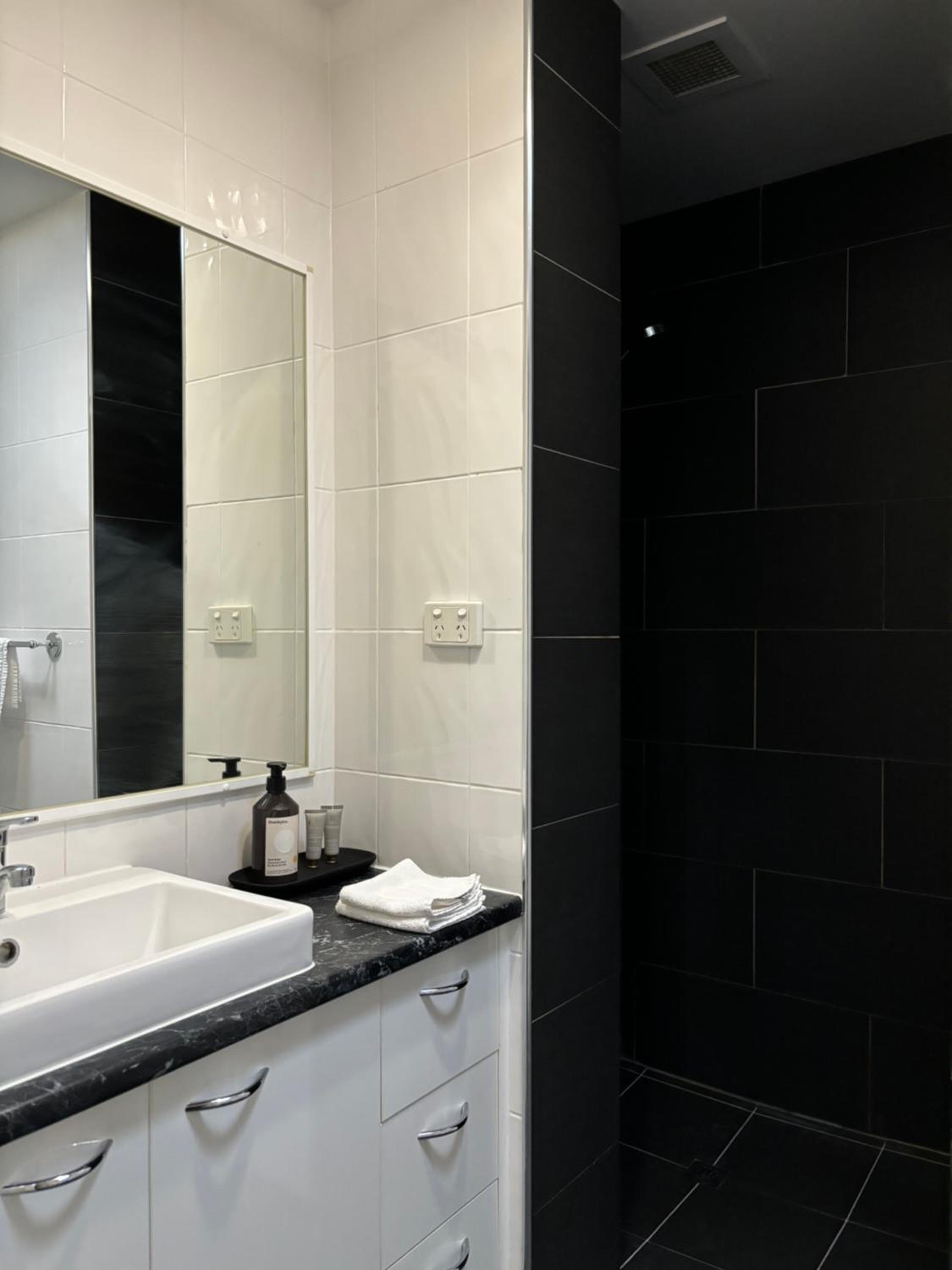 spring hill gardens apartments