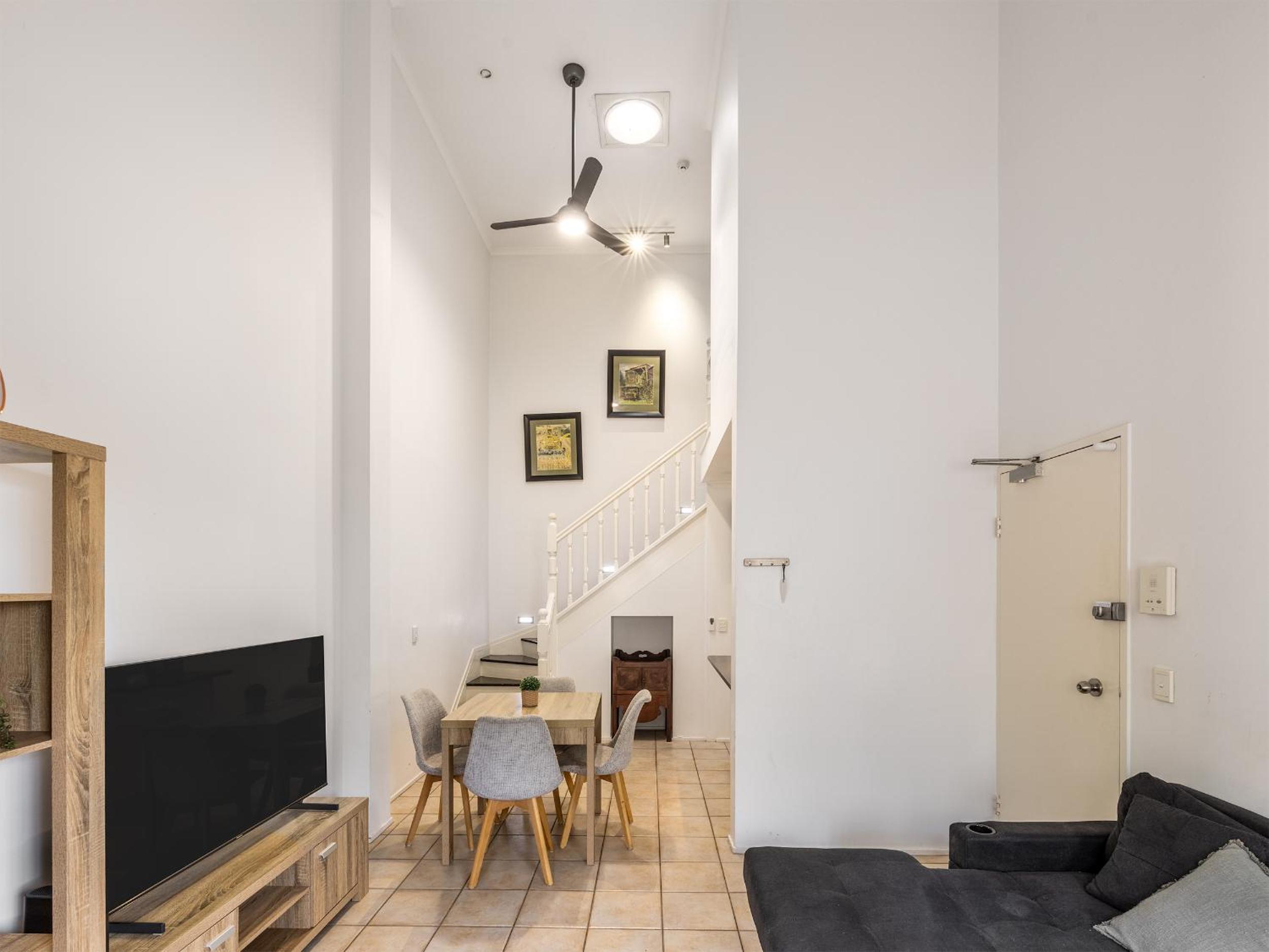 spring hill gardens apartments