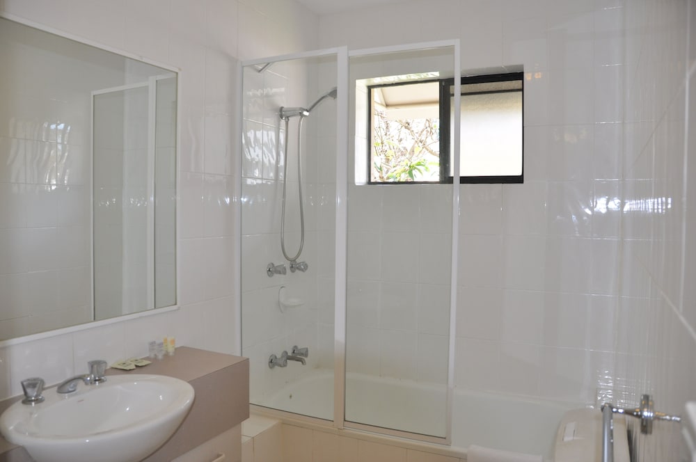 spring hill gardens apartments