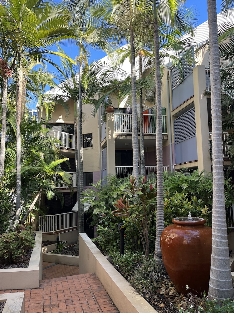 Spring Hill Gardens Apartments,Fortitude Valley>>Brisbane,3 star