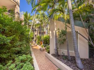 spring hill gardens apartments