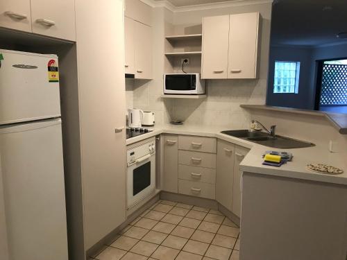 spring hill gardens apartments