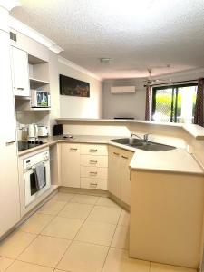 spring hill gardens apartments