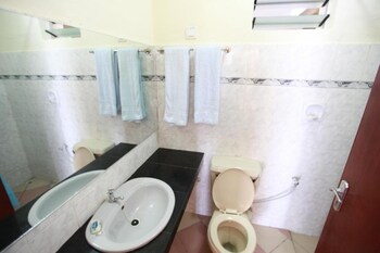 coastgate hotel miritini