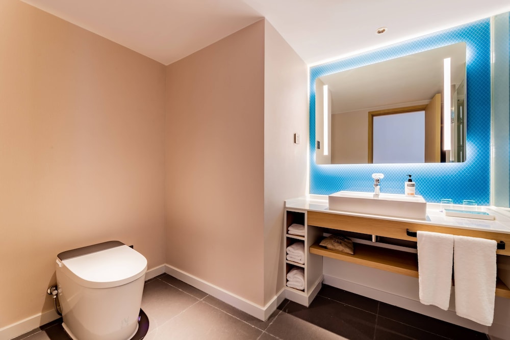 holiday inn express hohhot east station an ihg hotel