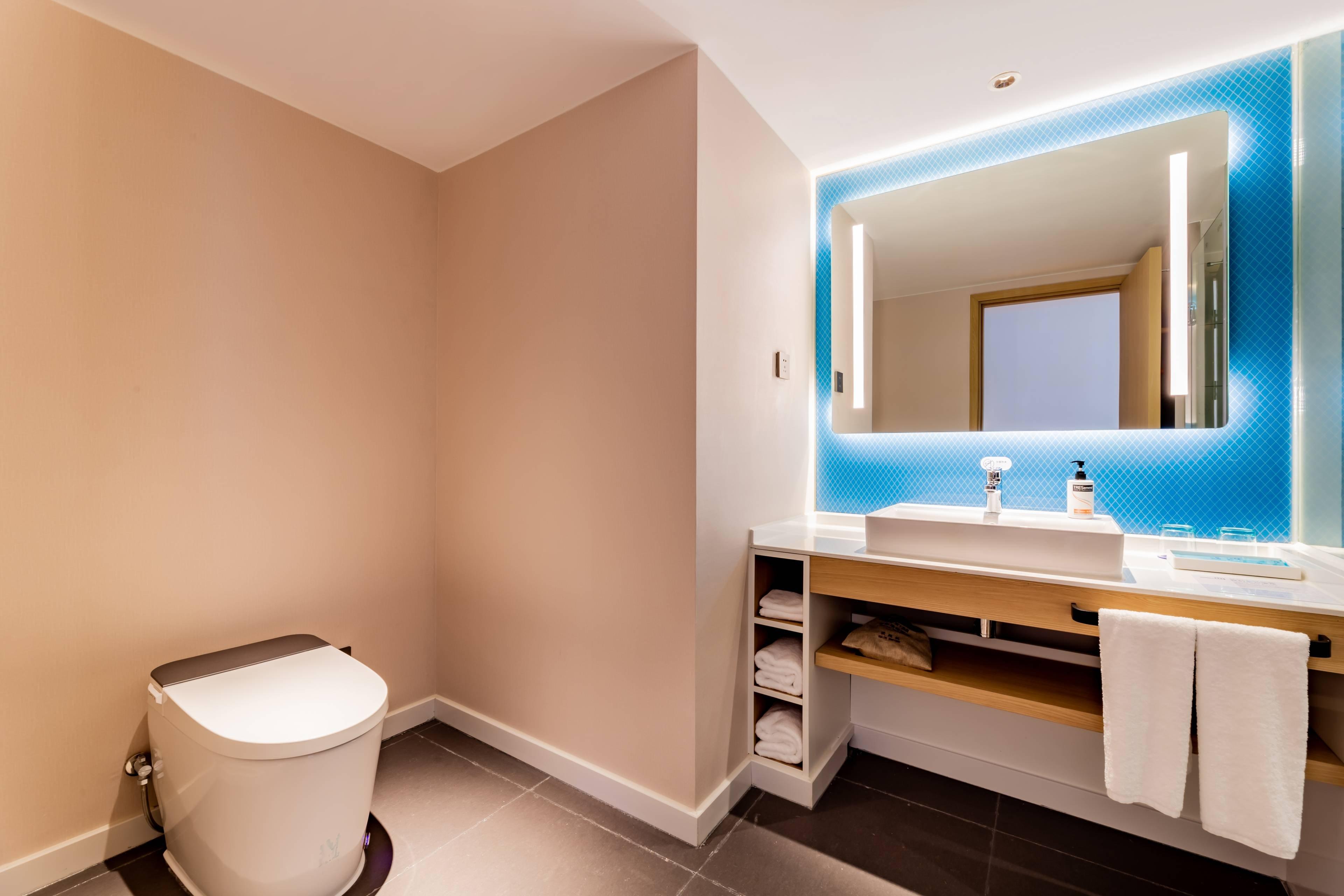 holiday inn express hohhot east station an ihg hotel