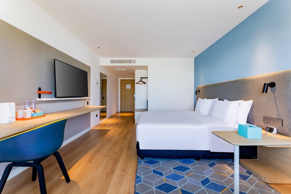holiday inn express hohhot east station an ihg hotel