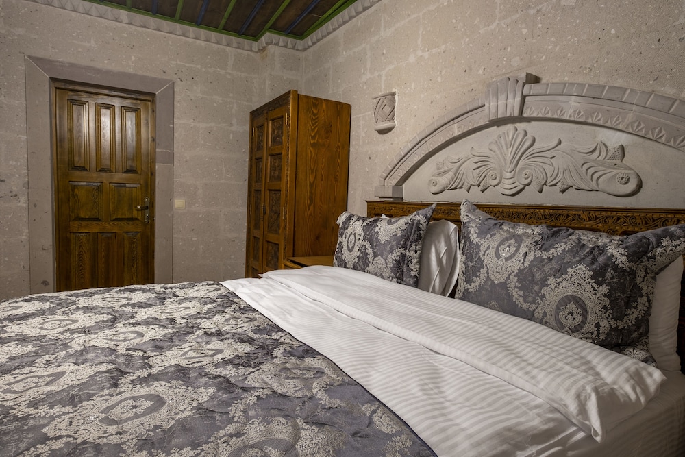 underground cave suites