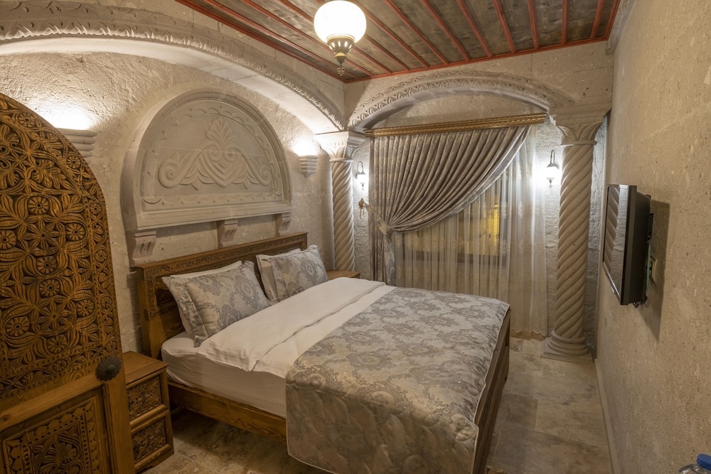 underground cave suites