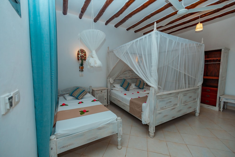 twiga beach and spa