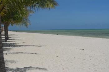 twiga beach and spa