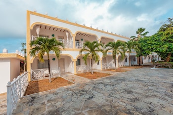 twiga beach and spa