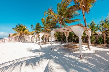 twiga beach and spa