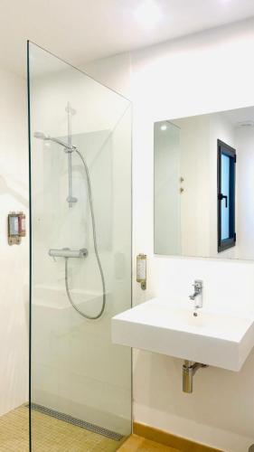 hostal es niu de tamariu